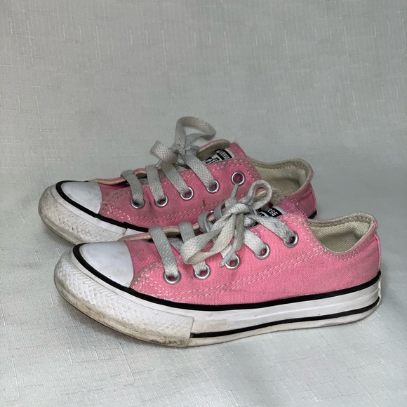 Pink Converse Sneakers Girl’s 10.5 Toddler Classic Chuck Taylor All Stars Shoes - Picture 3 of 11